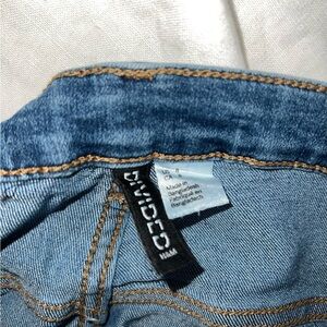 Divided denim jeans, H&M size 8 women’s cargo style side pockets